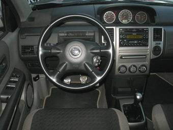 2004 Nissan X-Trail Photos