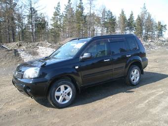 2004 Nissan X-Trail Photos