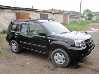 2004 Nissan X-Trail Photos