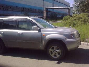 2004 Nissan X-Trail Photos