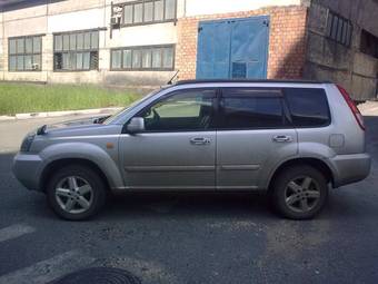 2004 Nissan X-Trail Photos