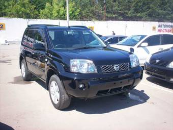 2004 Nissan X-Trail Photos