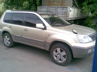 2004 Nissan X-Trail Photos