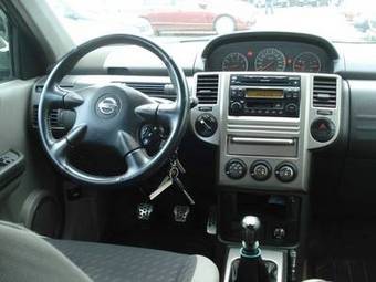 2004 Nissan X-Trail Pictures