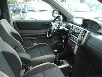 2004 Nissan X-Trail Photos