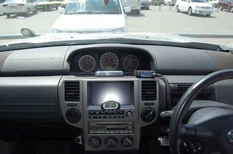 2004 Nissan X-Trail Pictures