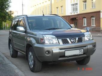 2004 Nissan X-Trail Photos