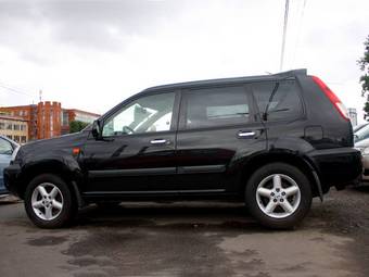 2004 Nissan X-Trail Photos