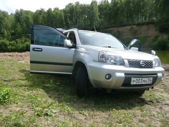 2004 Nissan X-Trail Photos