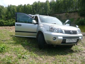 2004 Nissan X-Trail Photos