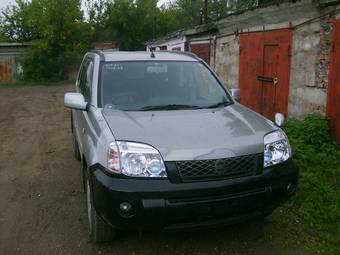 2004 Nissan X-Trail Photos