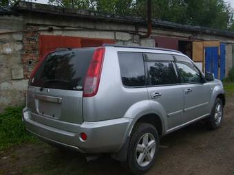 2004 Nissan X-Trail Photos