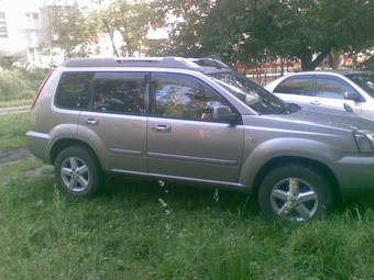 2004 Nissan X-Trail Photos