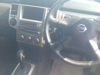 2004 Nissan X-Trail Photos