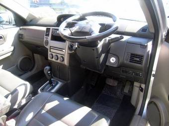 2004 Nissan X-Trail Pictures