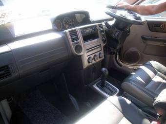 2004 Nissan X-Trail Photos