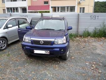 2004 Nissan X-Trail Photos