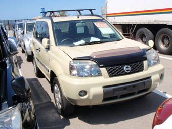 2004 Nissan X-Trail Photos