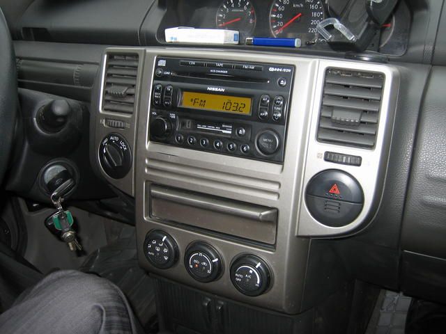 2005 Nissan X-Trail