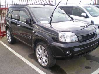 2005 Nissan X-Trail Photos