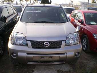 2005 Nissan X-Trail Photos