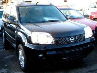 2005 Nissan X-Trail Photos