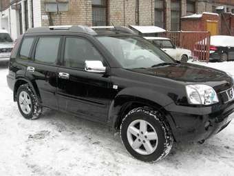 2005 Nissan X-Trail Photos
