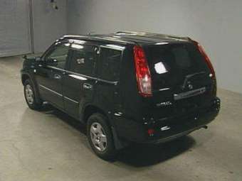2005 Nissan X-Trail Photos
