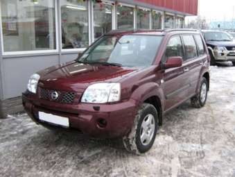 2005 Nissan X-Trail Photos