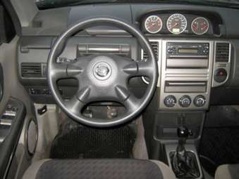 2005 Nissan X-Trail Pictures