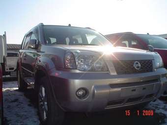 2005 Nissan X-Trail Wallpapers