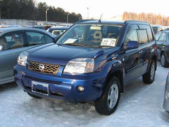 2005 Nissan X-Trail Photos