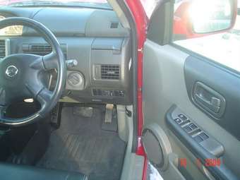 2005 Nissan X-Trail Photos