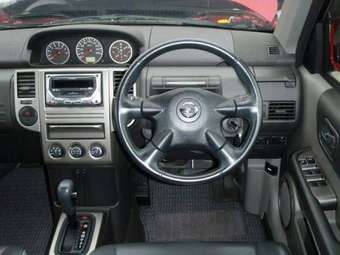 2005 Nissan X-Trail Pictures