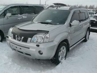 2005 Nissan X-Trail Photos