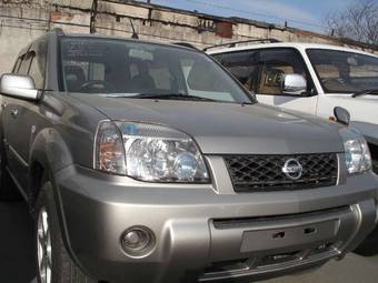 2005 Nissan X-Trail Images