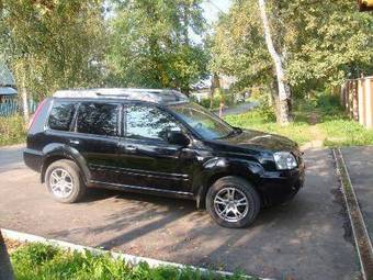 2005 Nissan X-Trail Photos