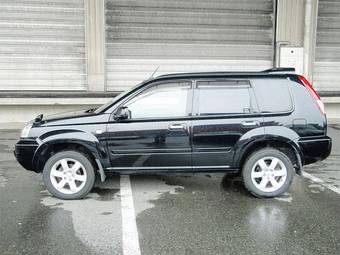 2005 Nissan X-Trail Photos