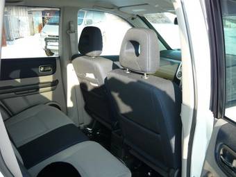 2005 Nissan X-Trail Photos