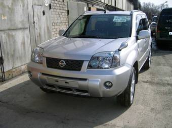 2005 Nissan X-Trail Photos