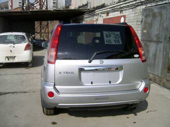 2005 Nissan X-Trail Photos