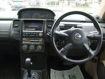 2005 Nissan X-Trail Photos