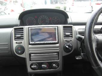 2005 Nissan X-Trail Photos
