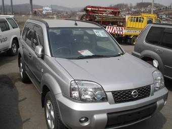 2005 Nissan X-Trail Photos