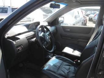2005 Nissan X-Trail Photos