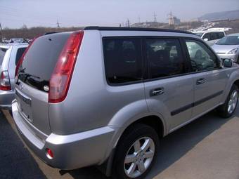 2005 Nissan X-Trail Images