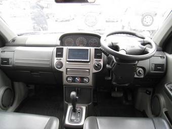 2005 Nissan X-Trail Photos