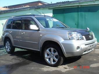 2005 Nissan X-Trail Photos