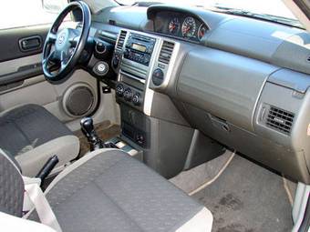 2005 Nissan X-Trail Photos