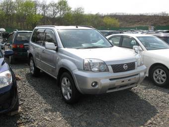 2005 Nissan X-Trail Photos